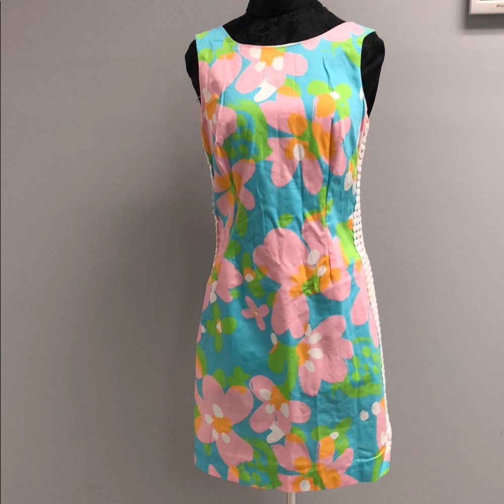 Lilly Pulitzer sleeveless scoop neck floral dress